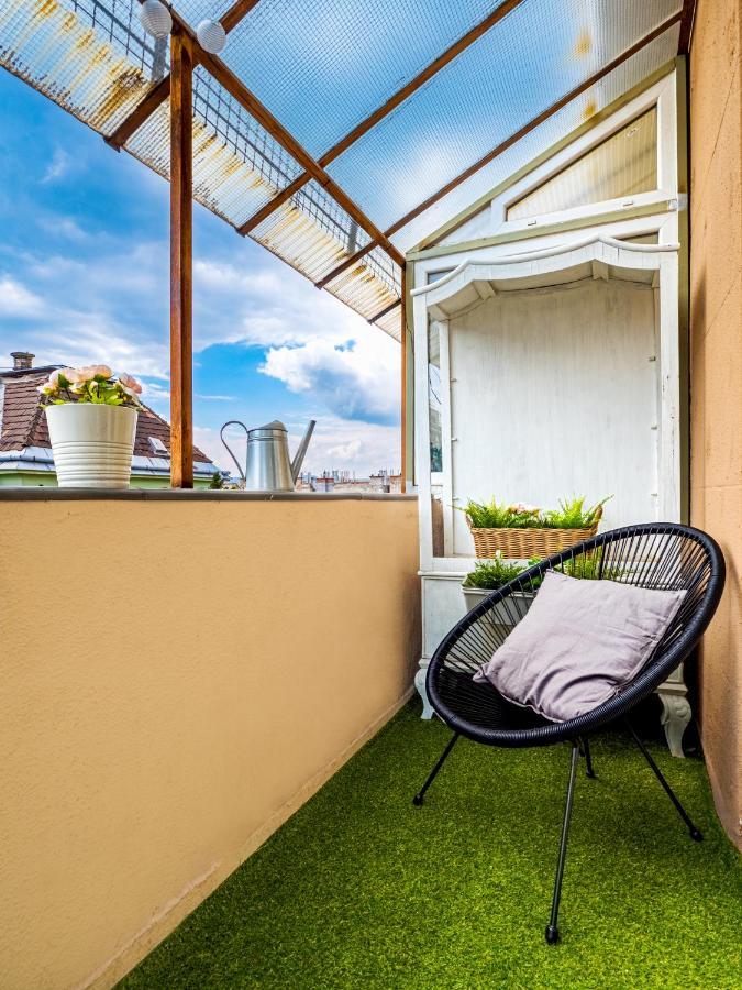 Apartamento The Birdcage Budapest Exterior foto